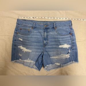AMERICAN EAGLE DENIM SHORTS SIZE 14.